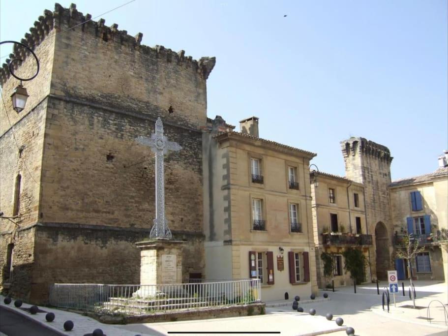 Chez Lydia - Osez La Vie De Chateau ! Pont Du Gard, Uzes 里茅林斯 外观 照片